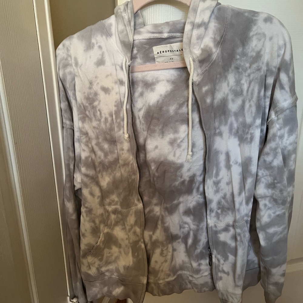 Girls Aeropostale sweatshirt